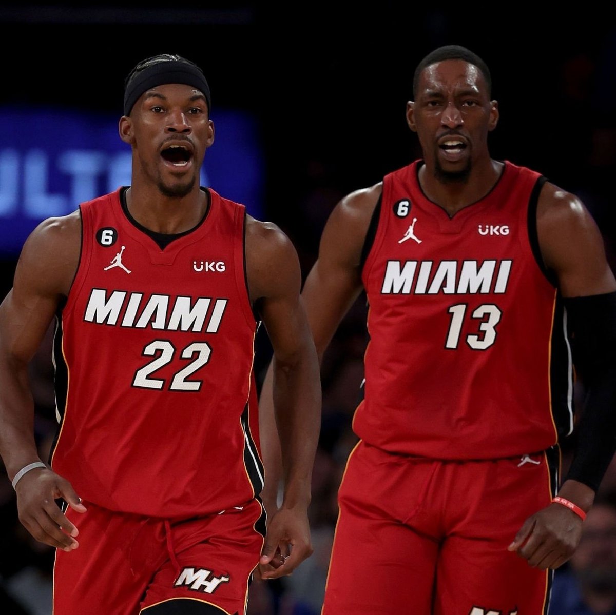 camisa_23's tweet photo. SENHORAS E SENHORES

O MIAMI HEAT VENCE O JOGO 2 CONTRA O DENVER NUGGETS E EMPATA AS FINAIS EM 1 A 1

🔥🔥🔥🔥🔥🔥🔥🔥🔥🔥🔥🔥 https://t.co/aGcakSTzBp
