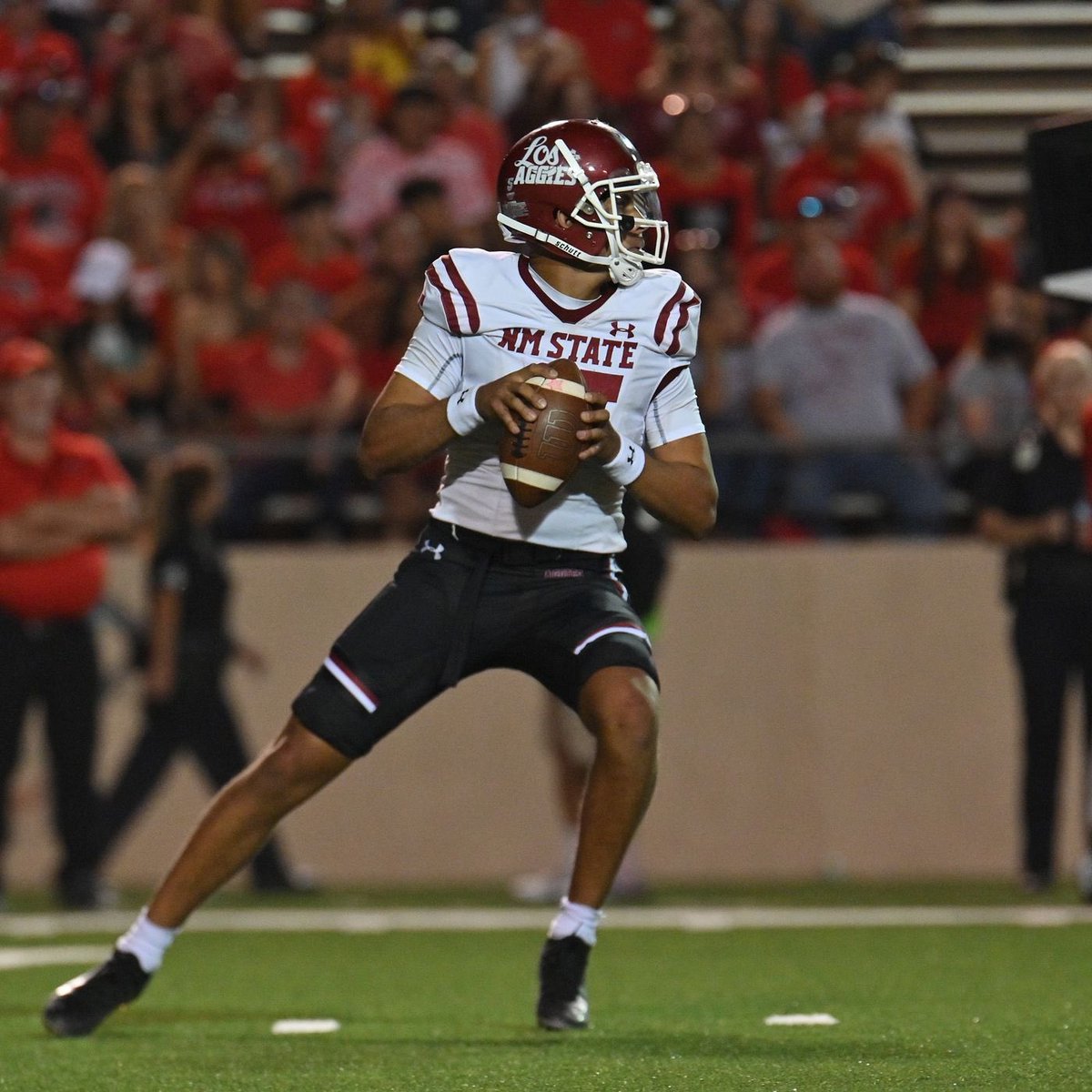 masonholtzclaw1's tweet photo. After a great camp at Wayne State National College Showcase I’m blessed to receive an offer from @NMStateFootball @coachkill_fb @CoachChadWalker @qbcoachrr17 @SWiltfong247
@NCEC_Recruiting @QBHitList 
@Rivals @RivalsFriedman @sportstalksc @NatlPlaymkrsAca @ChadSimmons_ https://t.co/u6VX1wZJkb