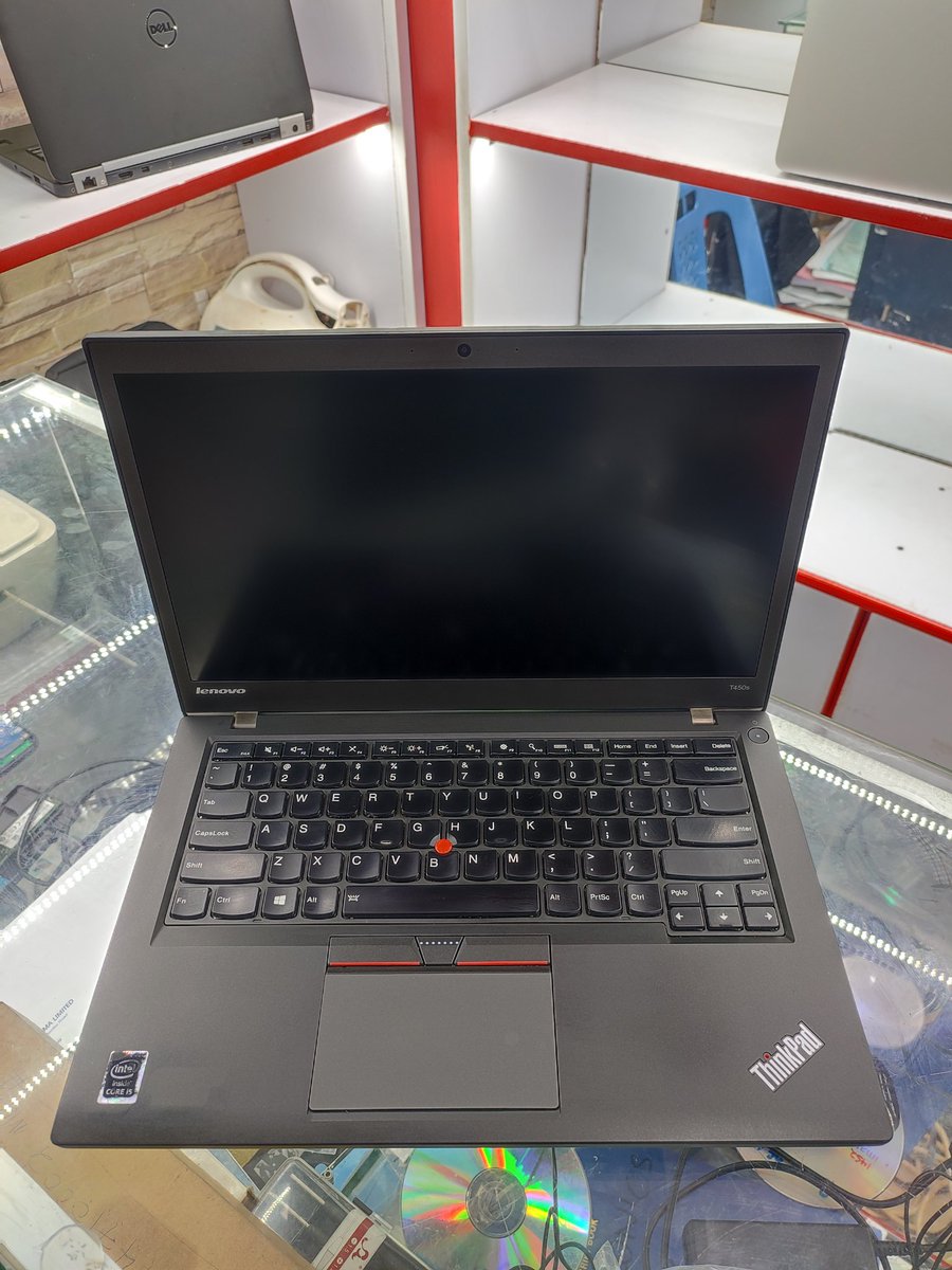 kagombero's tweet photo. *Lenovo ThinkPad T450s*
Intel® Core™ i5 @ 2.30 GHz
8GB RAM
500GB HDD
Webcam HD+Wireless
Bluetooth 4.0 + WiFi 
Screen size: 14.0 Inches
*Keyboard: Backlight*
Intel® HD Graphics 5500
USB 3.2/3.1 Gen 1) 
Type-A
DisplayPorts
VGA (D-Sub)
SD Card Reader
*Simcard Slot*
@ug_aggie https://t.co/KtwqT8CX40