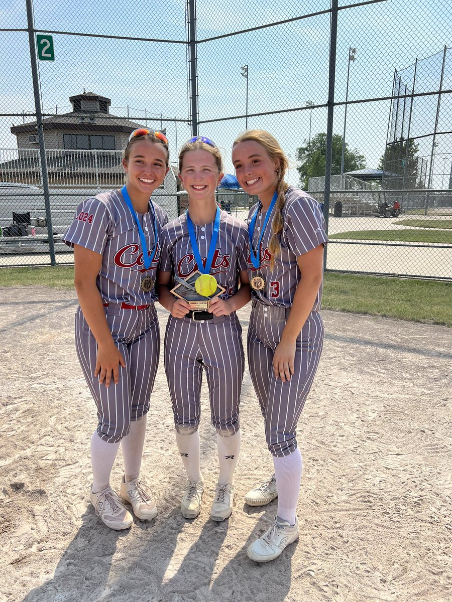 s_robinson311's tweet photo. McDonough CATS 18u Champions of the Windmill Classic HS division in Normal, IL. They went 6-0, scoring 54 runs and allowing only 5. 
These 3 ladies( @addiegr51071365 @CaliHanson3 and @kaitlynrob3 ) pitched a combined 6 games allowing 0 ER’s! https://t.co/vaDCqDi4aH
