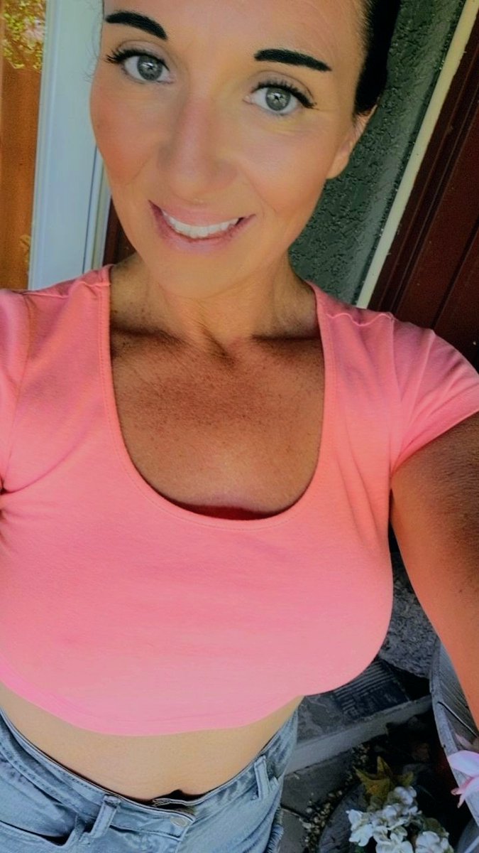 SemiTroubleXXX's tweet photo. It's Hot out here! 🔥🔥 https://t.co/heLLu1fWJK