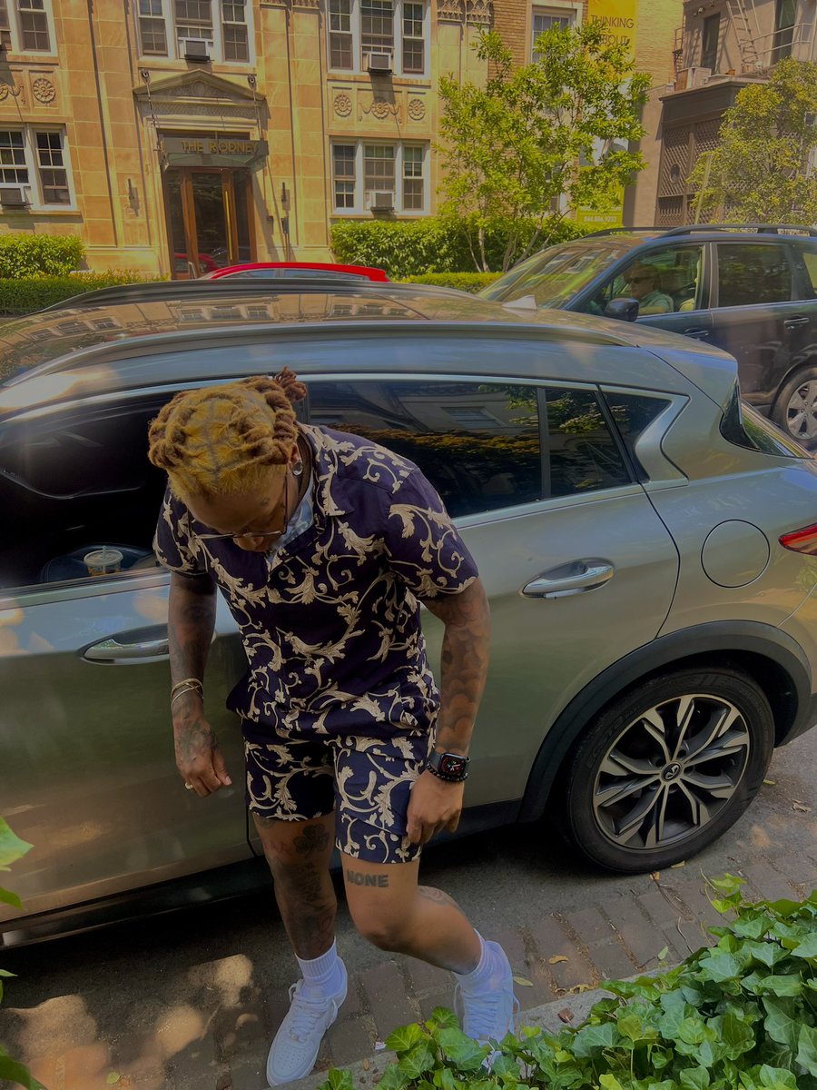 CUPOFCASSAN_'s tweet photo. CATCH A GLIMPSE🧏🏽 #LYFEISGOOD https://t.co/wfiSZZ7kHa