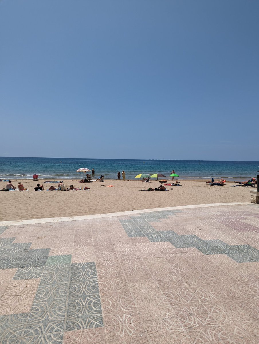 ImVaradi's tweet photo. My weekend. One of the best I've ever had!

1) Week in Alicante, home at 4:10am Saturday
2) 5:15am on Saturday, get the coach to Wembley, stuff Rags &amp; home 1:30am
3) 5pm Sunday, off to Etihad watching Coldplay

I'm officially shagged out.

Istanbul in 5 days!
#MCFCOK #TOPBERTING https://t.co/9uL88NiLPw