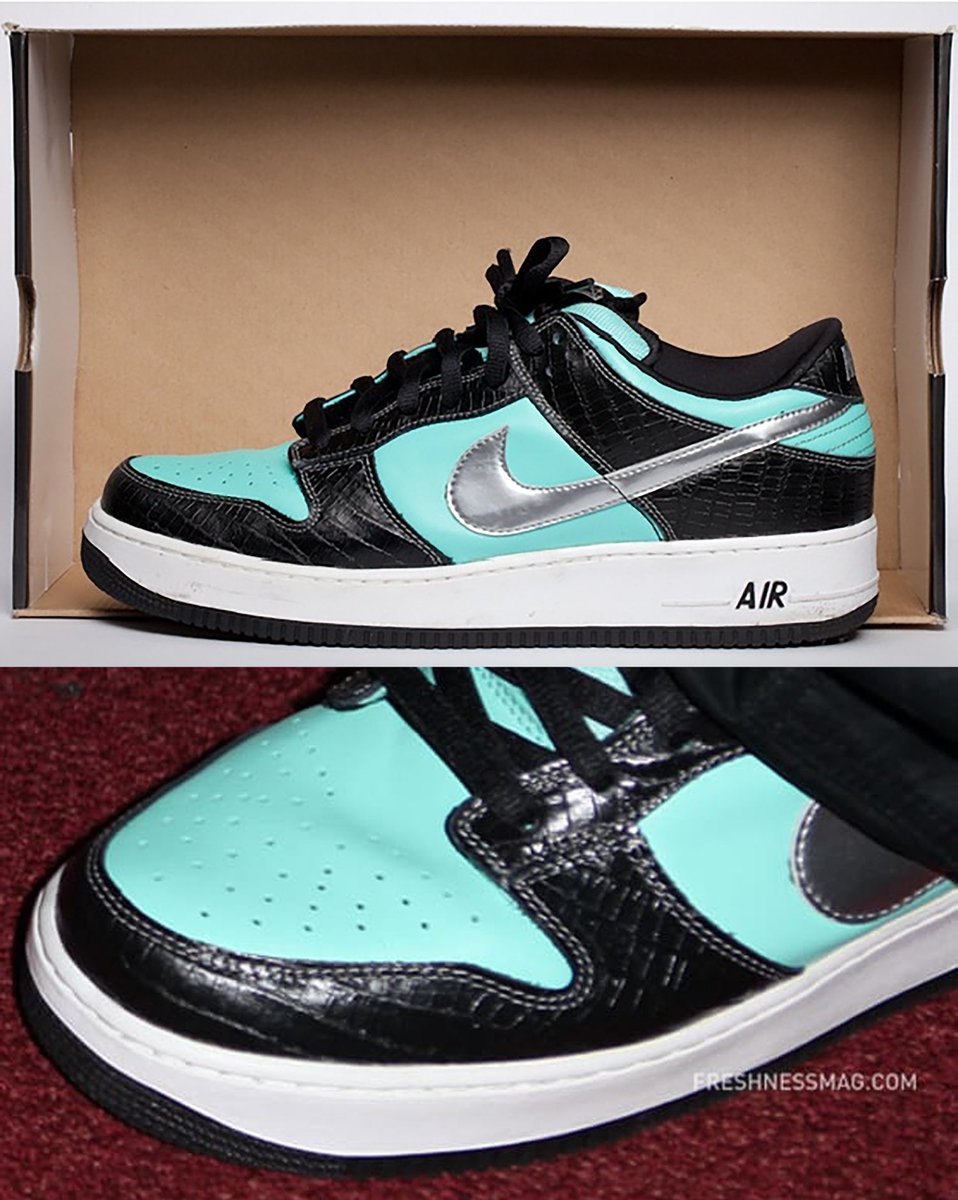 patchworkpaolo's tweet photo. Reference 2: DJ Clark Kent’s custom Tiffany SB Dunk with an Air Force 1 sole, which led to me use the same white midsole with black AIR lettering for my hand made pair. https://t.co/mKhaDOvmwh