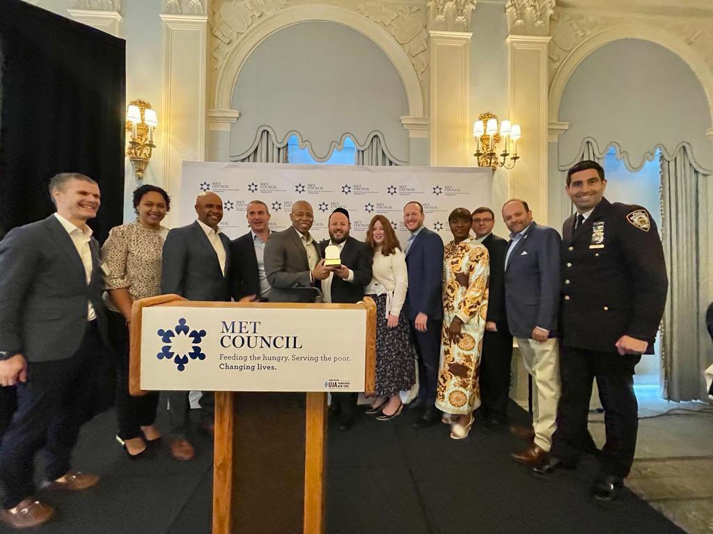 Great day marching with @nycmayor at the Celebrate Israel Parade along with Jerusalem Mayor <a href="/moshe/">Snapbilby</a>.lion 🇮🇱 after joining our team to ‘toast’ <a href="/joeleisdorfer/">Joel Eisdorfer</a> as he was honored @metcouncil cc @nycgreenfield @fredkreizman @bpolatseck