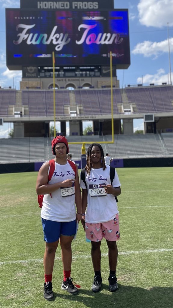 DonyellBookerJr's tweet photo. Funky town!! Had a wonderful time at DALLAS TEXAS TCU MEGA CAMP. @FelderKado @JeremyYoung05 @Jackson_Kloster @RiebockBilly @TopPreps @TopPreps @DrewAnderson_12 @DonyellBooker @CoachEricLewis @APSUCoachSW @Ballhawk__8 https://t.co/KegMaiDKBQ