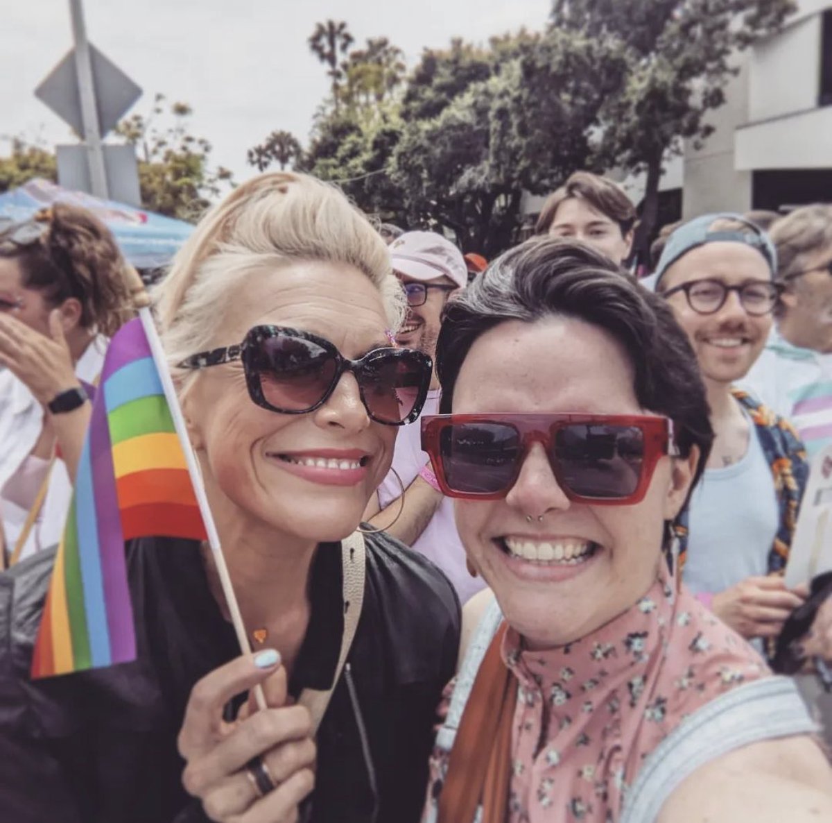 📸: Hannah Waddingham at the #WeHoPride parade today 🏳️‍🌈

[via Katherine Allee IG]