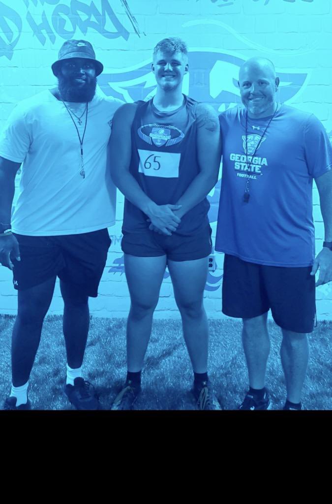 JtSowell's tweet photo. Had a GREAT time today @GeorgiaStateFB ! Very greatful for the hospitality! Looking forward to getting back down there! @CoachSElliott @CoachHolt67 @Sadarius_50 @coachholmes54 @WillieOfford @DrCOACHStrong @LouatTheState @HighSchoolBlitz @TrenchWorkLLC @Coach_AcWhaley #LightitBLUE https://t.co/tjuqKQoWdt