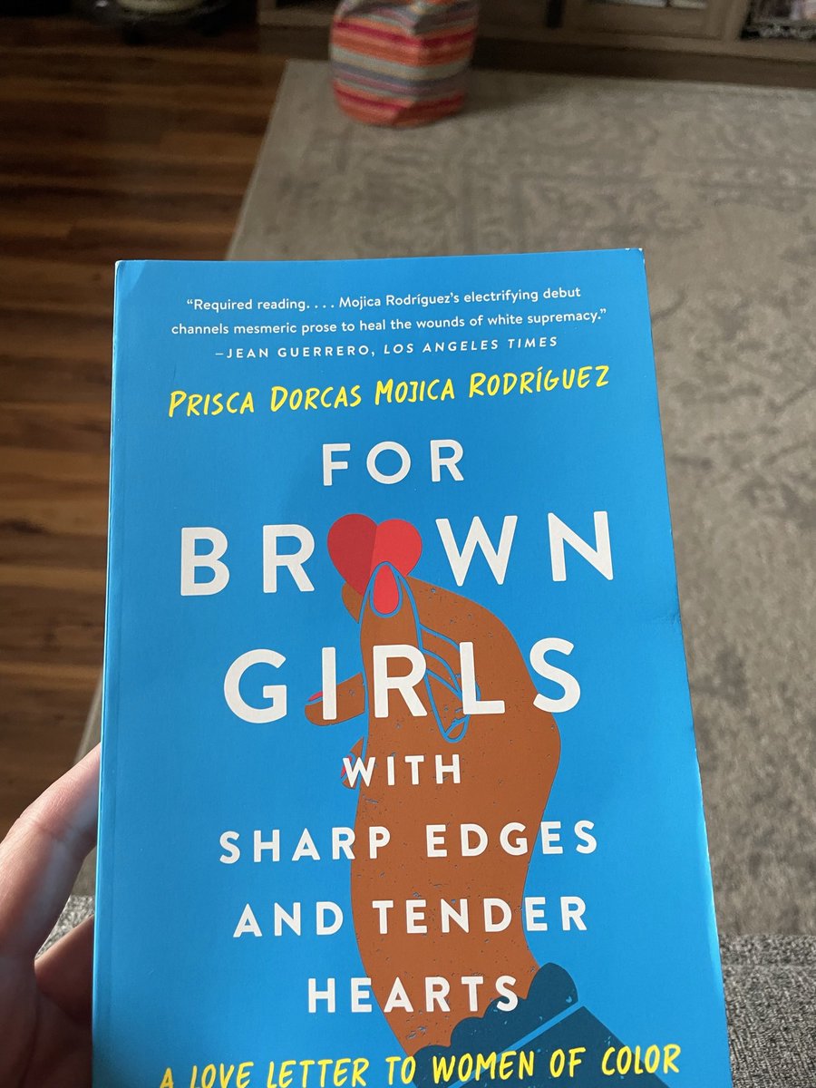 veropeteacher's tweet photo. It has arrived!! 📕🤓 My first reading of the summer that is not necessarily school related 🤩
#SummerReading
#ReadingForPleasure
#DocStudentLife
#DocStudentOnSummerBreak sort of 😜 https://t.co/0tvDbNWp32