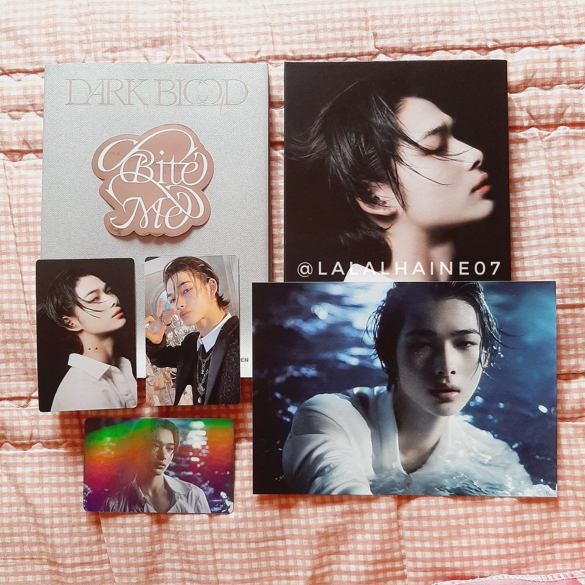 lalalhaine07's tweet photo. WTS LFB ph

✨ ENHYPEN DARK BLOOD ENGENE VER. NI-KI
Unsealed w/ complete inclusions + Weverse holo pc pob

✔️Set — 850 php
✔️tingi :
Unsealed - 200
selfie pc - 300
concept pc - 200
pob - 150
  
thru fast eta hence price
w/freebies

💸gcash/sco/j&amp;t

pls help rtwt
@ENHYPENMARKETPH https://t.co/EWXR8zGJ5L
