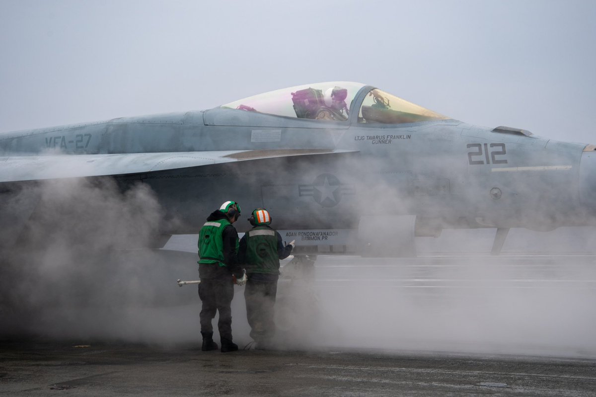 Back at sea means back to the skies for #Warship76
📸: MC3 Evan Mueller