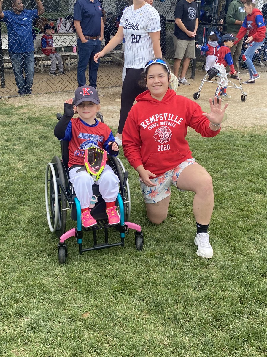 khsChiefPride's tweet photo. A special day at KPB with the Champions and my favorite ball player… Thank you for being such a great young woman- I love you Mo! ❤️🙏🏼 @its_morgan9 https://t.co/cRNhqiCGoz