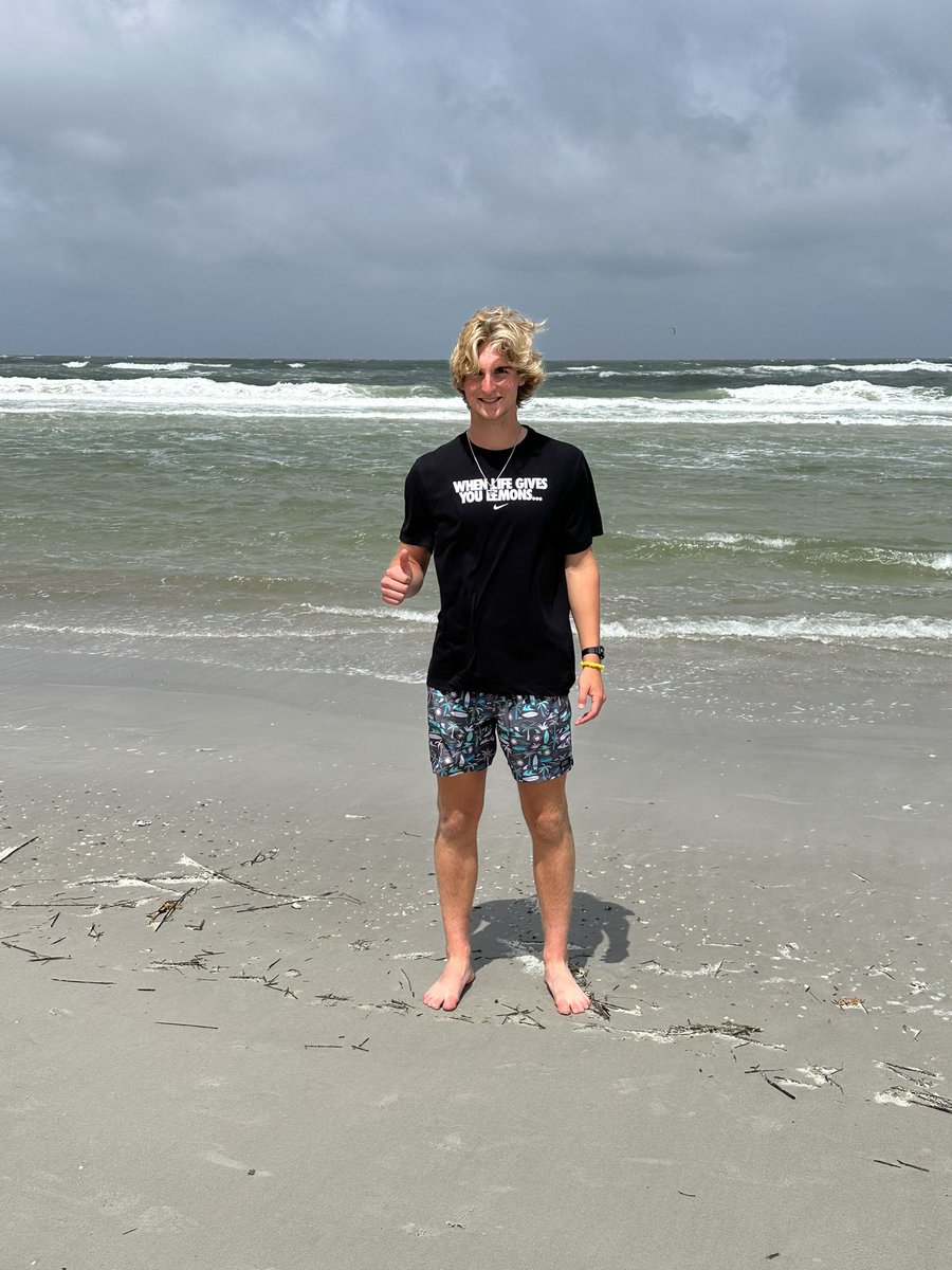 Attending <a href="/UofNorthFlorida/">University of North Florida</a> <a href="/OspreyMSOC/">UNF Men's Soccer</a> soccer id camp this weekend.  What a lovely place, beach, campus, sunshine &amp; big tropical storm!!! Glad to be here with mom and tour the campus tomorrow.  <a href="/NcsaSoccer/">NCSA Soccer</a> @SoccerMomInt <a href="/ImCollegeSoccer/">College Soccer Truth ™</a> <a href="/ncsa/">NCSA College Recruiting</a> <a href="/LongviewLoboSoc/">Longviewlobosoccer</a> <a href="/TopDrawerSoccer/">TopDrawerSoccer</a>