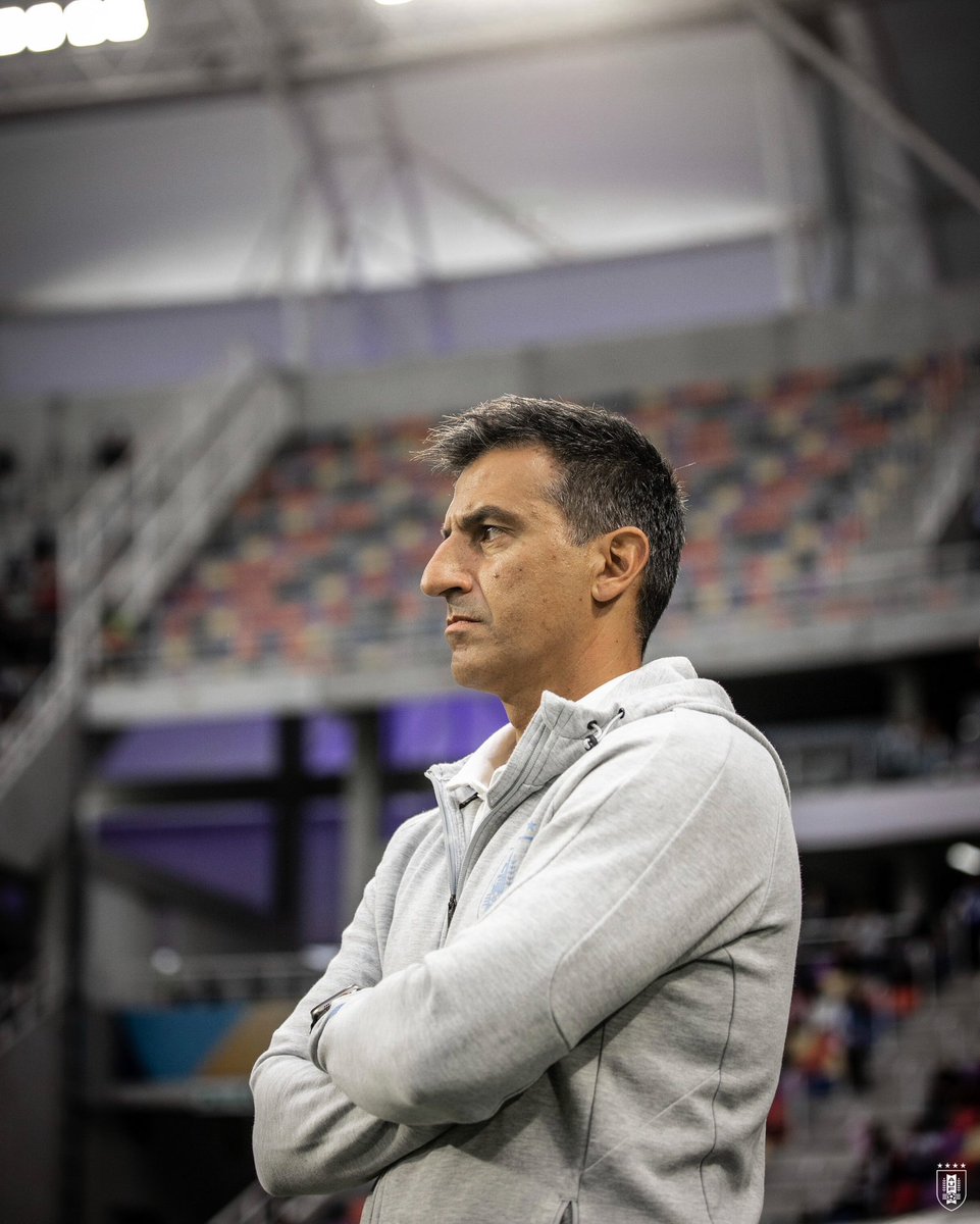UruguayanHeroes's tweet photo. Huge credits to Marcelo Broli.

He's done a terrific job this year. How refreshing to finally have a competent manager for our U20 side. https://t.co/qKILahpDcD
