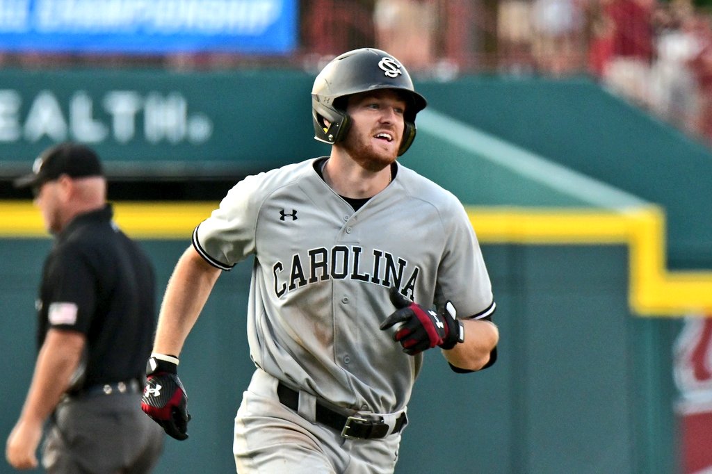 aaronfitt's tweet photo. Mark Kingston talked a lot last night about how much it banged @GamecockBasebll to have Braylen Wimmer healthy at shortstop. He turned a smooth 6-3 DP in the 4th, then crushed a solo homer to LCF, over the bullpen. I think he's really THE  biggest key guy for South Carolina. https://t.co/BWGSZu80uV