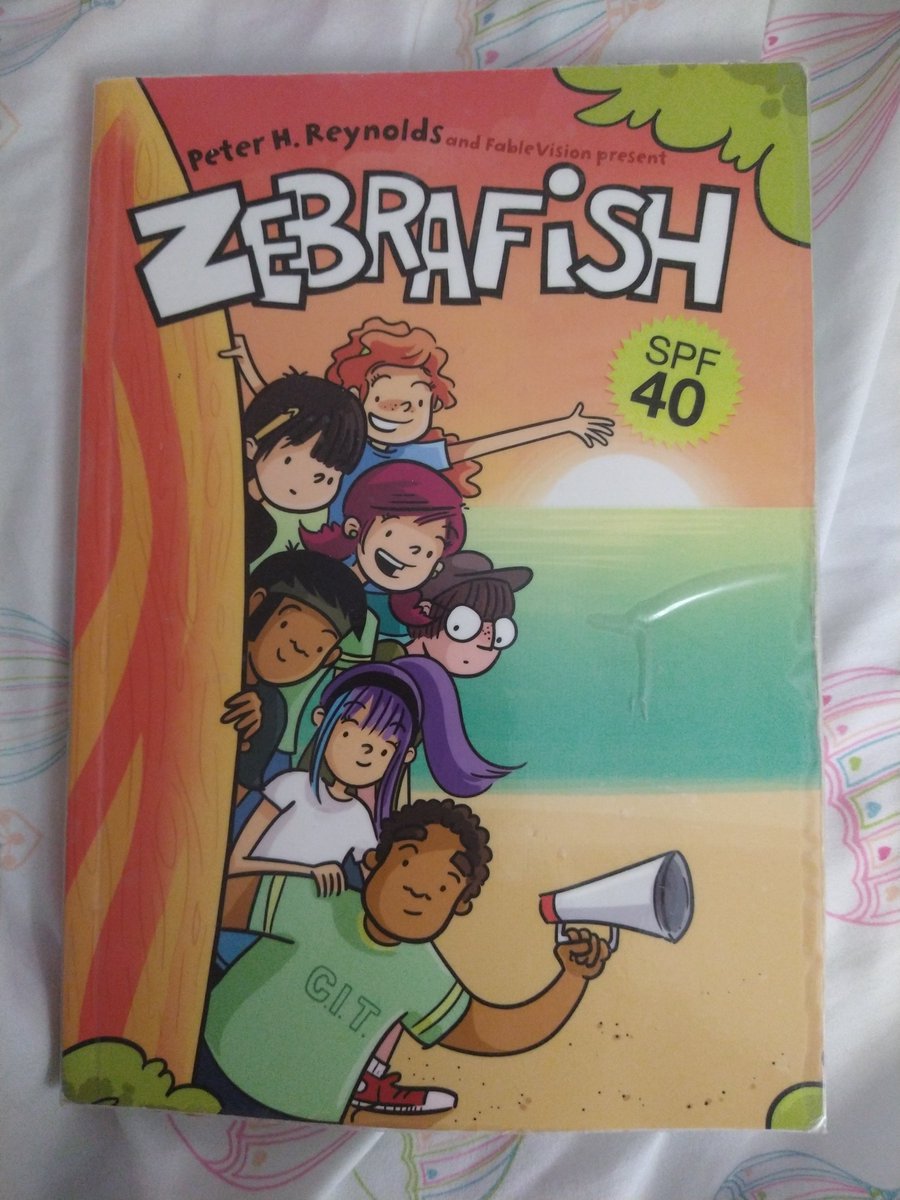 Zebrafishfan101's tweet image. Happy 10th anniversary of Zebrafish's sequel! While I like the 1st book better,this one IS good. #zebrafish #graphicnovel  #spf40 #fablevision