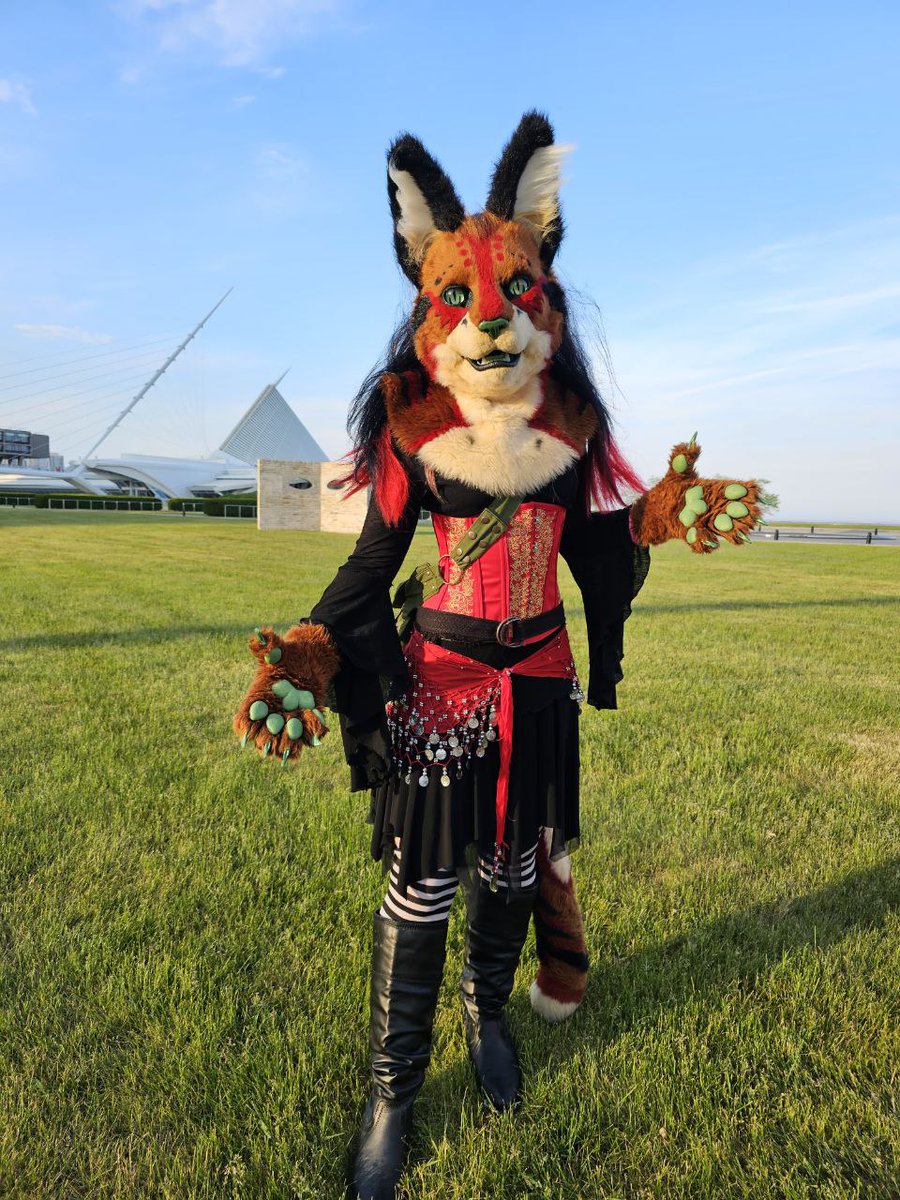 Mke Pride Fest was fantastic! 😍 It was incredible to see the beautiful people, amazing shows, and new friends. My legs are tired, but I am refreshed!

Shout out to <a href="/tiikirien/">Jazz Cattage</a> and <a href="/FluffyYonaBark/">🐾 Yona! 🐾</a> for visiting. Love you both!🥰
🖤🤎💜💙💚💛🧡❤️
#pridefest #HappyPrideMonth #Fursuit
