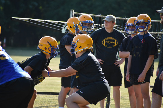 Softmore season approaching😤. 
#oline #LT #football