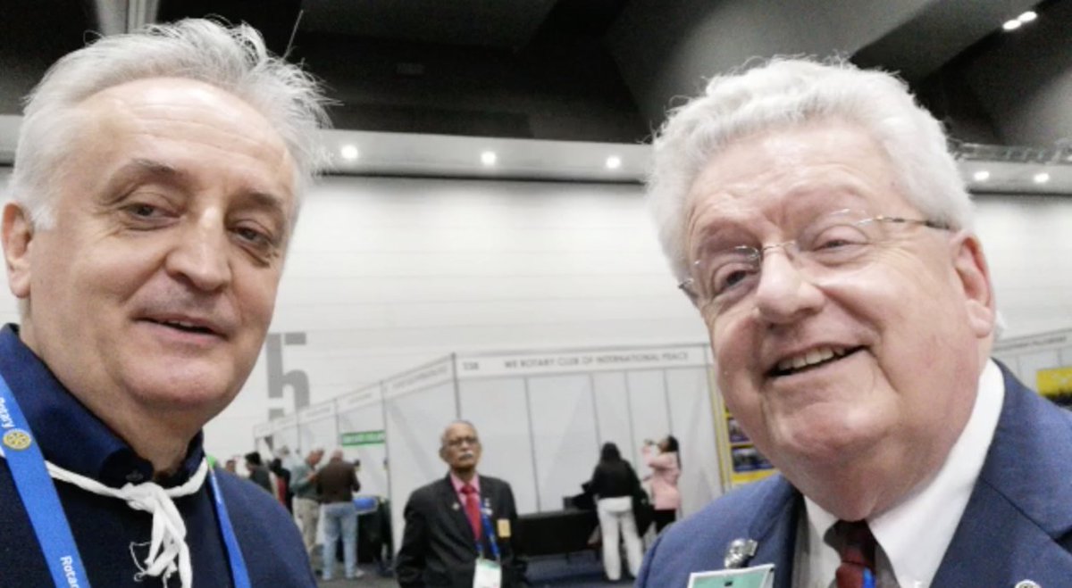 GoESRAG's tweet photo. At #RICON, our @GoESRAG Olderico Caviglia met with PRIP Mark Maloney, who was instrumental in getting the #Environment as an #AreaOfFocus.
#EcoClubs #Rotary https://t.co/WXplnhXUh9