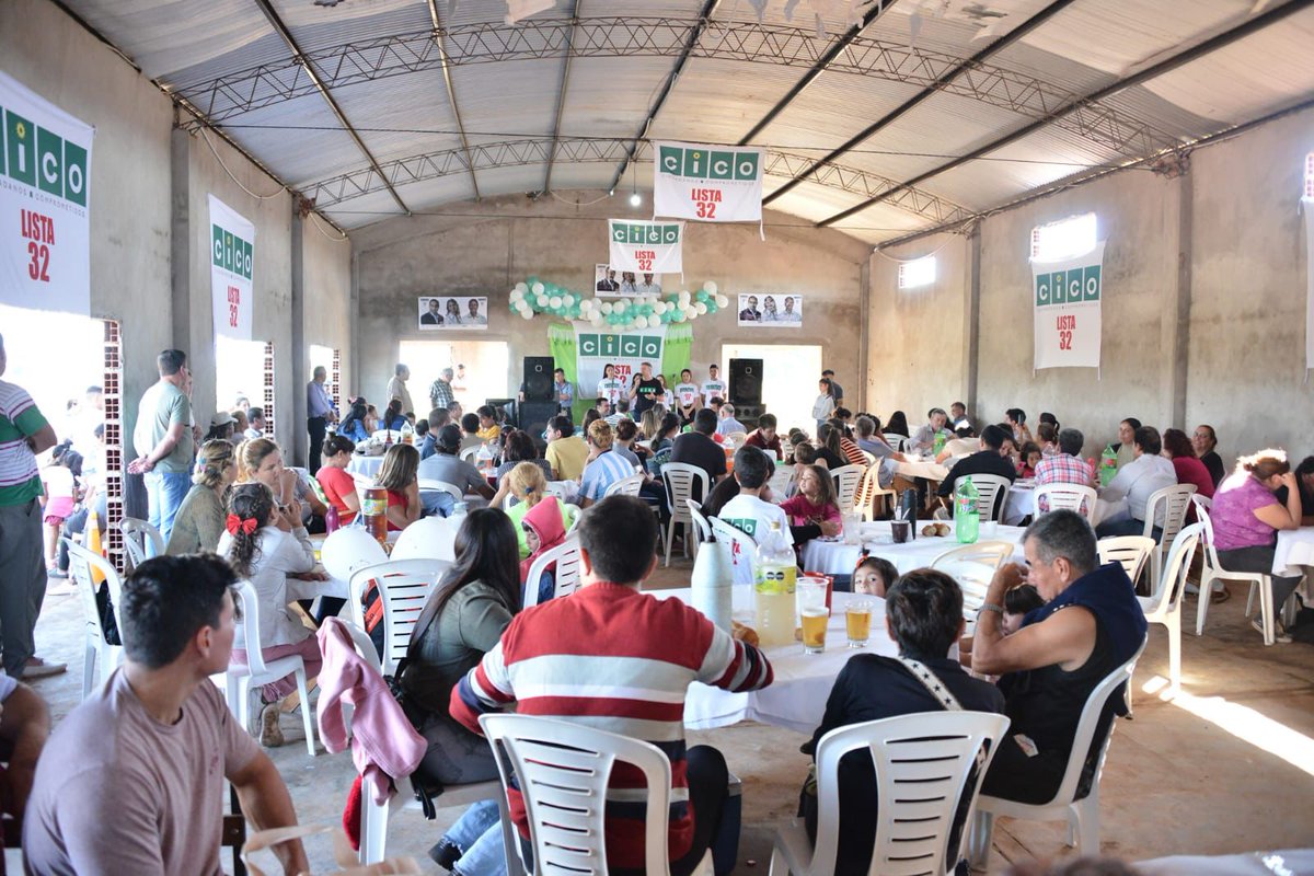 arielbaez's tweet photo. Junto al intendente de Santo Tomé  José Suaid presentamos a nuestra candidata  a convencional constituyente, Maria Natalia Ponce De León ,representante de CICO, Lista 32 .
Vamos Santo Tomé!!! 

 #ArielBaez #DiputadoProvincial #Lista32 #CICO #CiudadanosComprometidos https://t.co/VIoeErQPWt