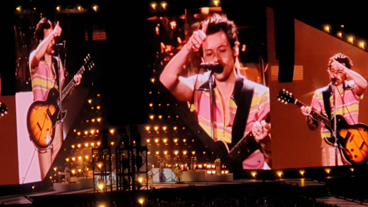 HARRY you were amazing as always❤ @Harry_Styles #hslotamsterdam