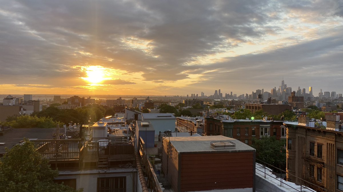 Summer sunsets ❤️🏳️‍🌈🥂