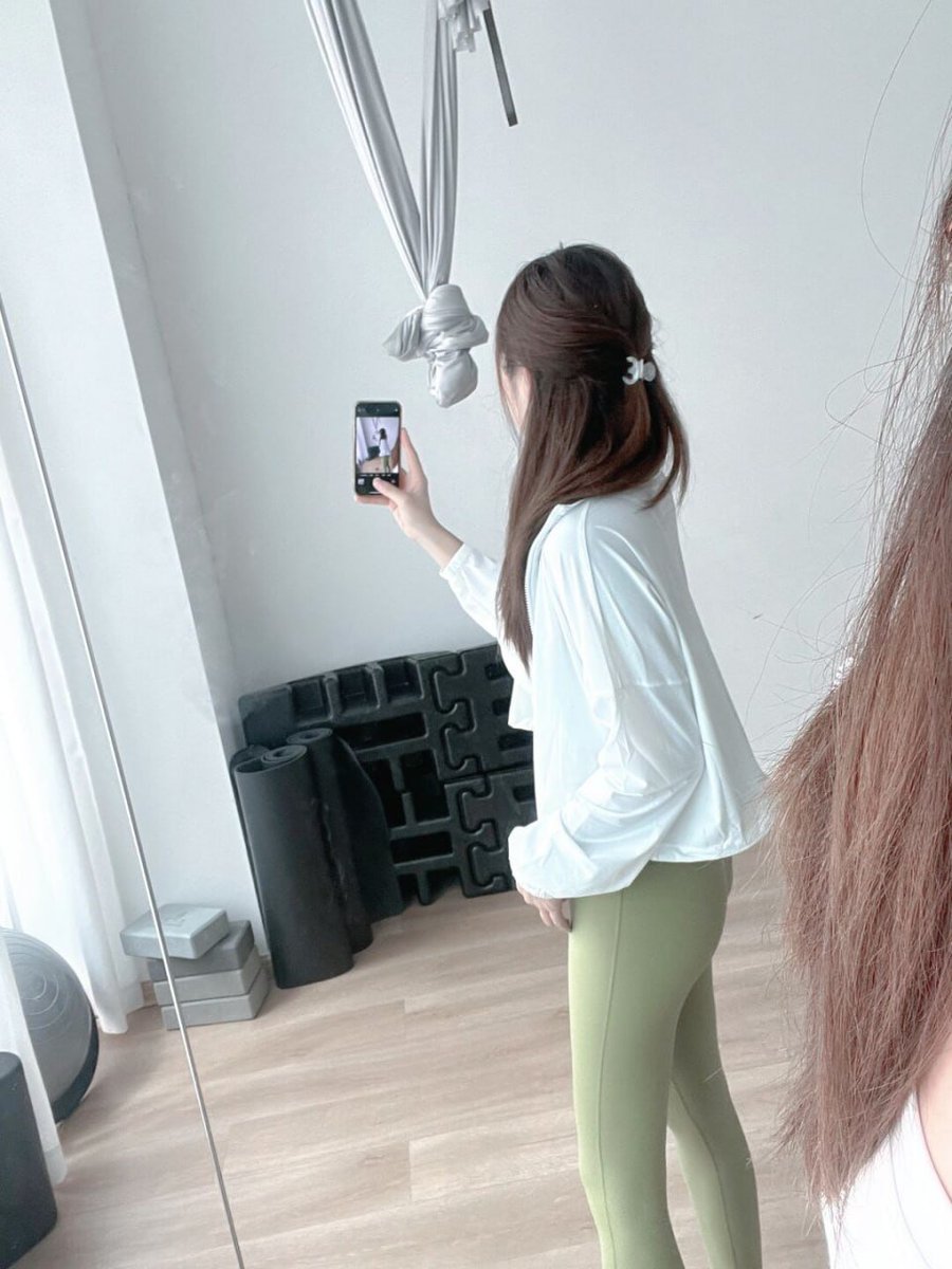 Hyojin1346's tweet photo. If you don’t practice yoga, you will never know how beautiful you are. Persistence and hard work always pay off🥰 https://t.co/DlyoS0CUZ8