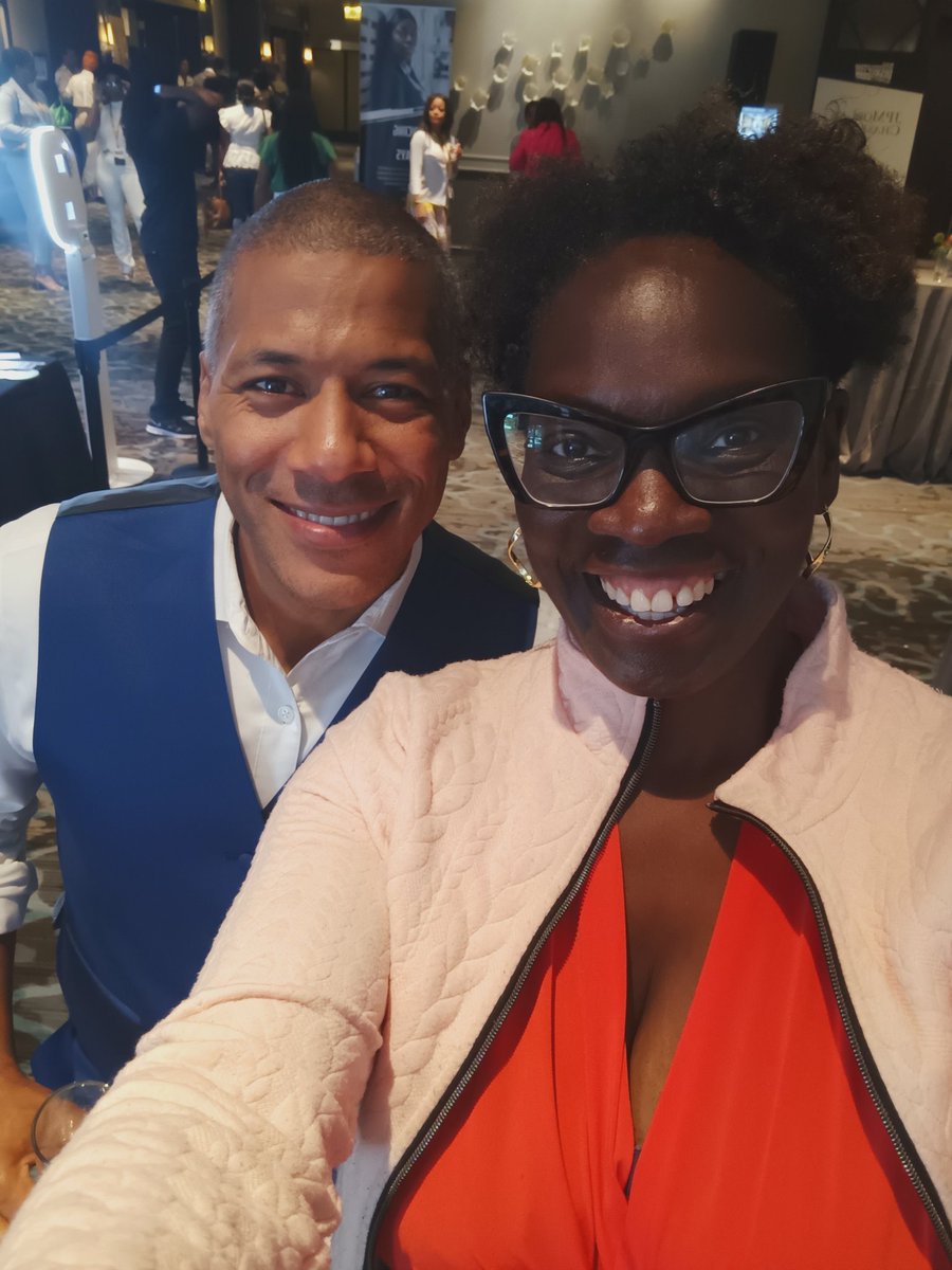 ChitChatComm's tweet photo. @CarlaMorrison of @ChitChatComm during @blackenterprise #DisruptorSummit featuring Pinky Cole of @SluttyVeganATL @AlfredEdmondJr @ShannonLaNier #DR
#MakingConnections
#ChitChatComm https://t.co/v2XoXBoMLn