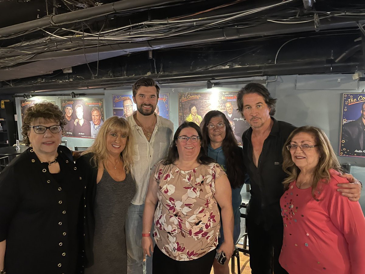 coastalent1's tweet image. A big thank you to this group of ladies that bid to have cocktails after the show with @josh_swickard #michaeleaston to support the Children’s Hospital in #LosAngeles - all proceeds are donated and Michael appreciates you all for the support! ❤️❤️❤️