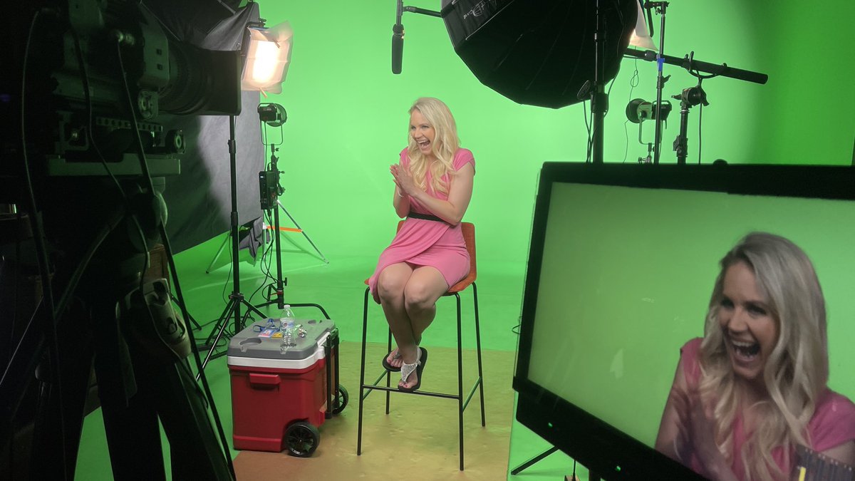 JWatson_Wx's tweet photo. JOIN me and all the amazing meteorologists at โฆ@weatherchannelโฉ for an all new โWeather Gone Viralโ TONIGHT at 10pmET/9pmCT! ๐๐ค๐ช๏ธโ๏ธ๐จ
#weather #TVShow #weathergeeks #viralvideos #science https://t.co/hfzt06wg76