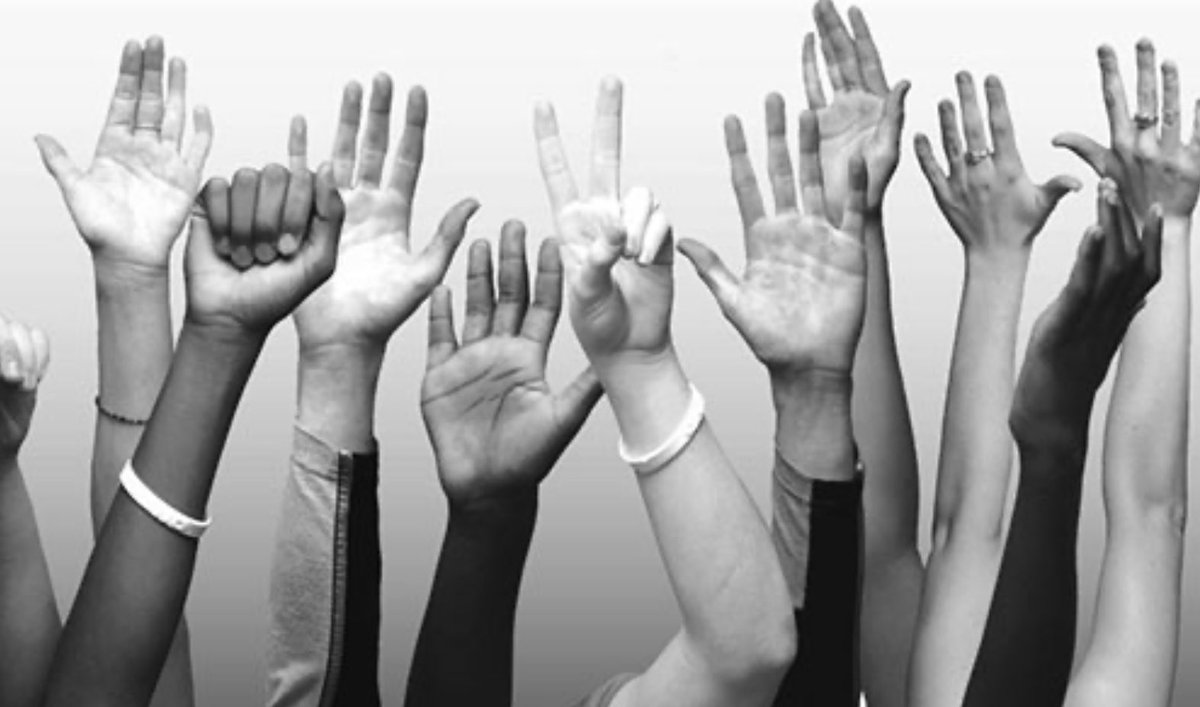 RogerMicolta's tweet photo. La sociedad es posible si comprende que ella exige responsabilidad, que permite que nazca la libertad, de ser o estar con otros. Solo de ello resulta lo justo, para cada quien.Solo allí la sociedad será la aspiración que soñamos, a la que podemos llegar si servimos con conciencia https://t.co/bCkPdFLEbg