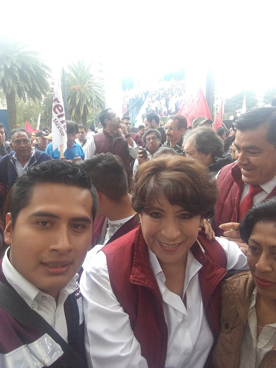 Tenemos nueva gobernadora del #EdoMex la maestra <a href="/delfinagomeza/">Delfina Gómez A.</a> muchas felicidades.

#BatallaMaestra #Morena #DelfinaGomez #EdoMex