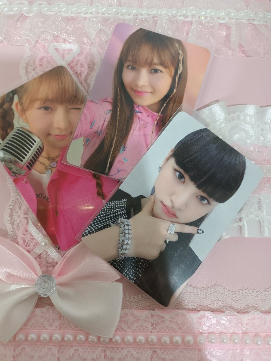 _hansoreal's tweet photo. ♱ wts lfb Ive 
       Rei &amp; liz set
350 free pf (prio payo)
- onhand | good condi

wts lfb rei peach c microphone braids pink liz after like pob pogi ive photocard pc poca mic https://t.co/hWHet67H1b