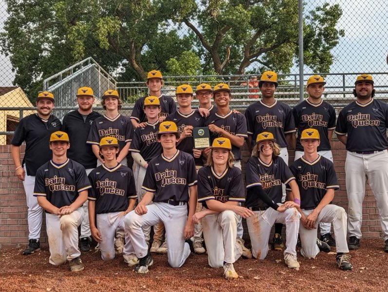 BWestReserves's tweet photo. DQ Thunderbirds 10 PDG Storm 2 

Your DQ Thunderbirds are the 2023 Elkhorn Slugfest tournament champions! 🏆 https://t.co/UERpuGgVh9