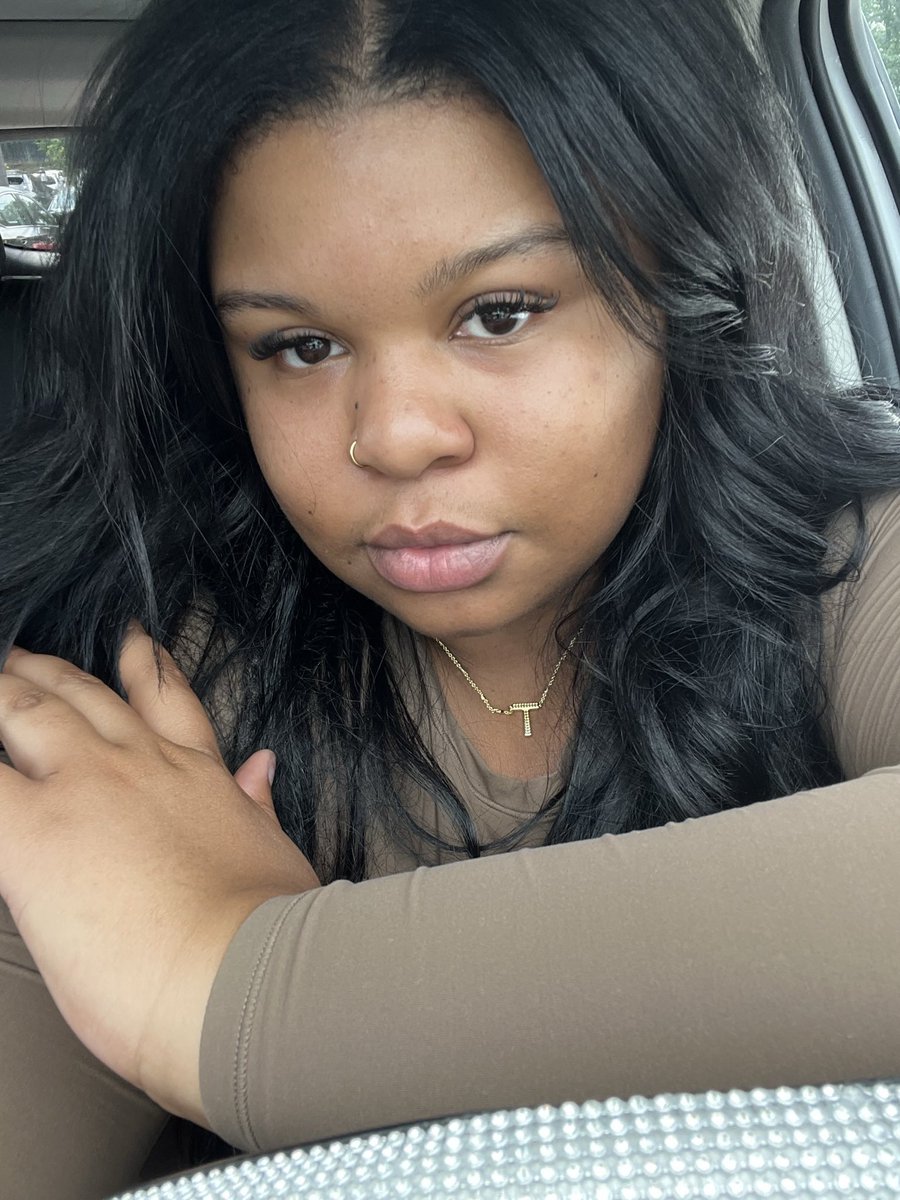 ___doinitwell's tweet image. ⚫️ back to jet black and I love it here already