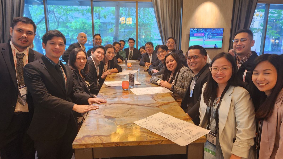 Catching up with Filipino-American Colorectal Surgeons at ASCRS! @vincentobiasMD #ASCRS23