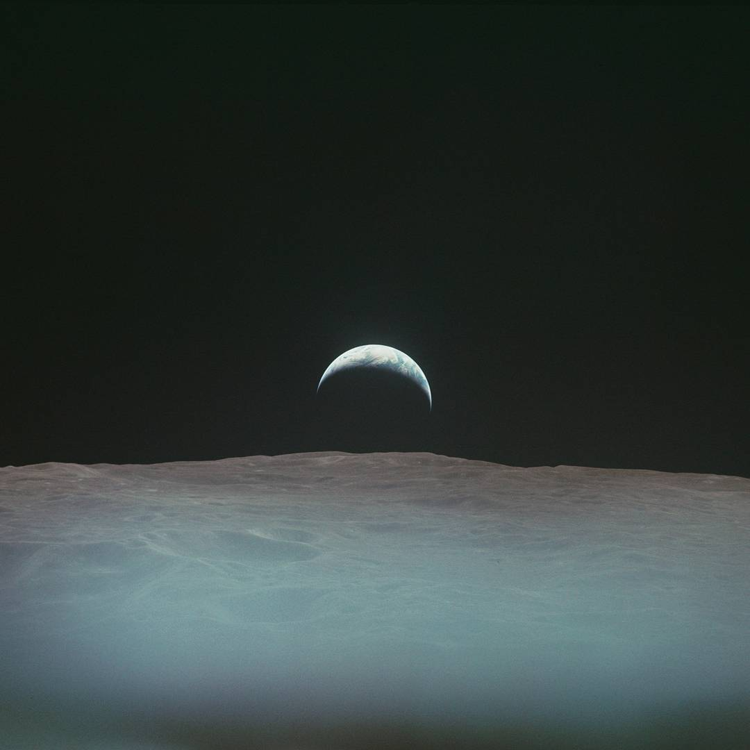 ComeInSpaceCmd's tweet photo. 🌎⬆️ Earthrise / Apollo 12 / 1969
#nasa #space #apollo12 #apolloprogram #science #astronomy #geology #earth #home #eclipse #moon #spaceexploration #explore #discover #wander #photo #photography #landscape #spacephotography #photooftheday #picoftheday #spacecmd https://t.co/pQxlEcSU6l