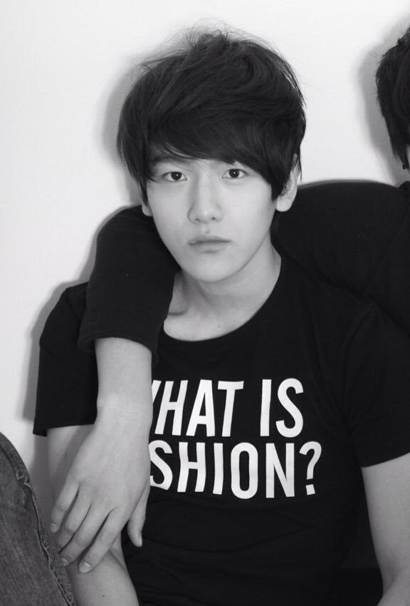 큐티/백현이 tweet media