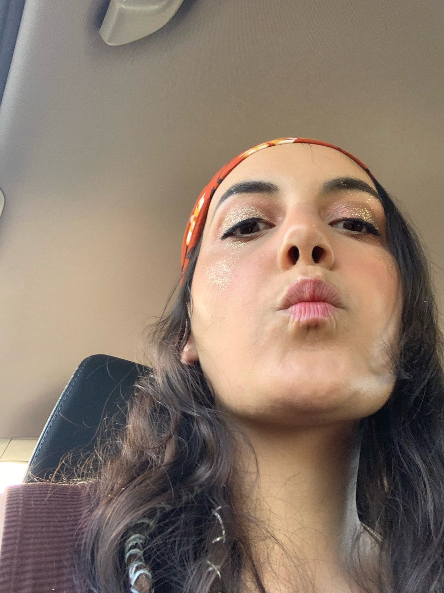 BTS! That one time I got to play for @muffinbutgoodvibes!!! 

it was def one for the books, and I’m so grateful to have had the amazing chance to share my music with them! 

Lovely Acoustic and Live out now on their YouTube channel!!! Check it ✨