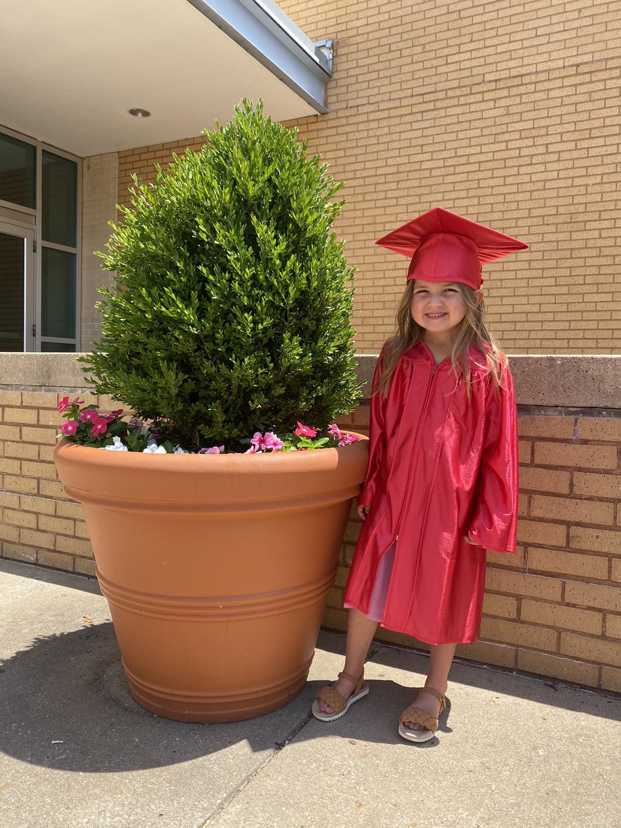 Brooklyn graduated from pre-K and had a dance recital this weekend after she finished up her ⚽️ season and went to her first 🏀 camp! This girl is tough, feisty, silly and a competitor. Excited to see what she can accomplish during her school-aged years!