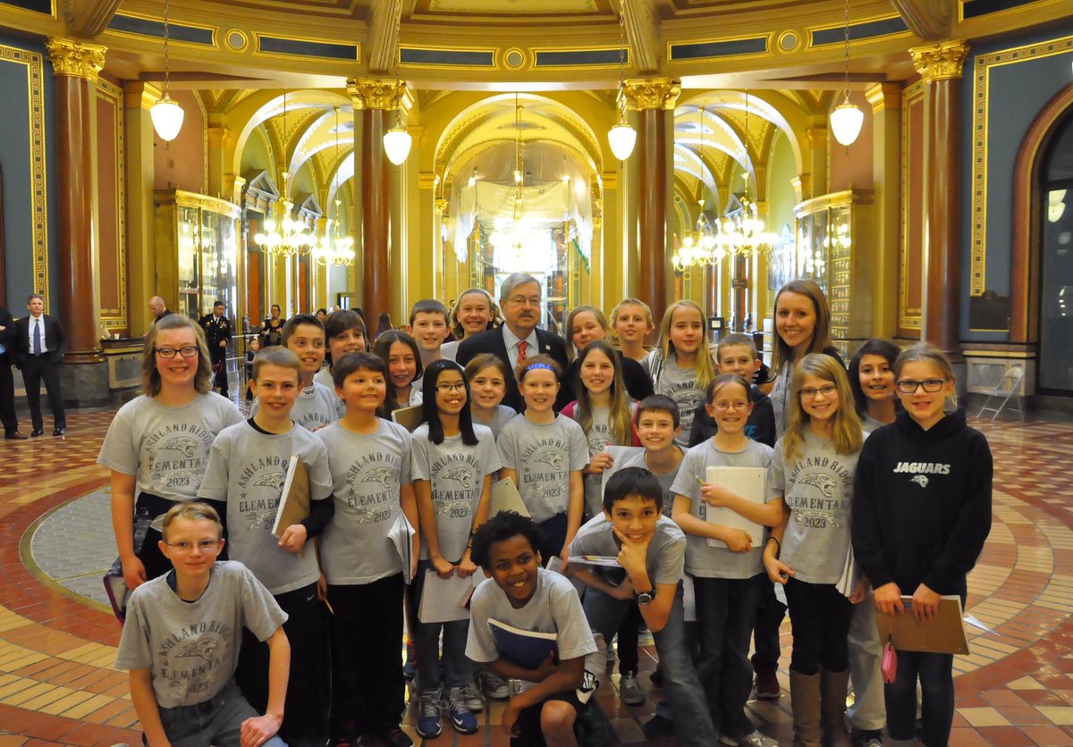 theabcsofmissv's tweet image. Sometimes, you never know your impact as an educator. But then, there are events that remind you of your why! Today, I had the chance to go to TWO of my kiddos graduation parties back in Ankeny. They were in my FIRST class. My teacher heart is full. Congrats Class of 2023! 📚🍎