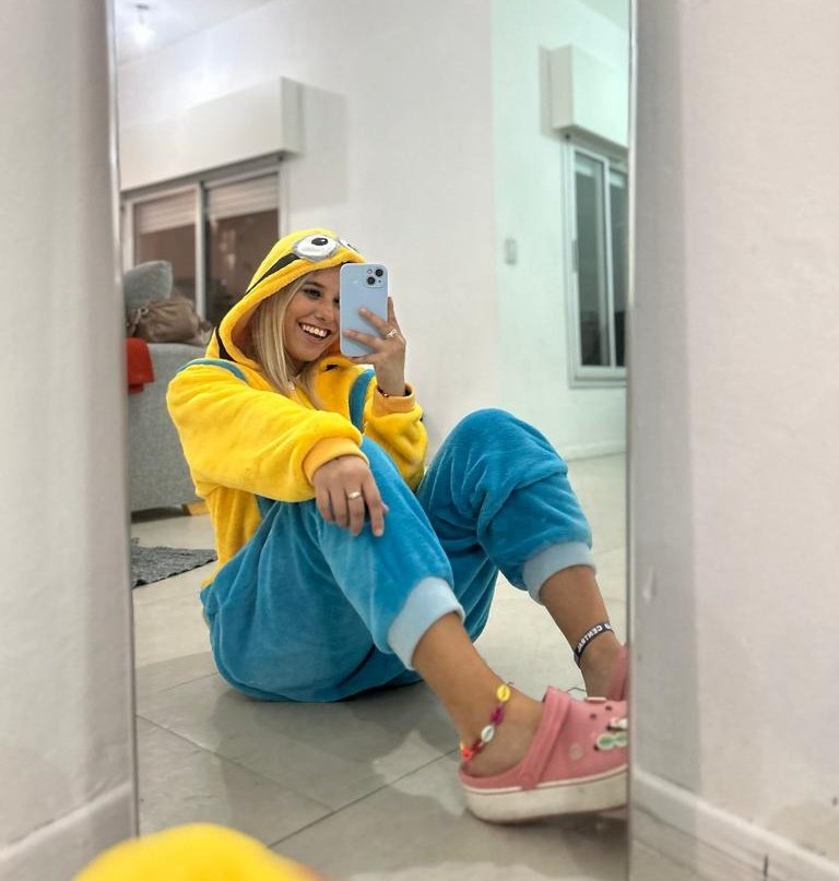 Esquivelgerall1's tweet photo. Vivirá en pijama🌝 https://t.co/7uddmi4lEj
