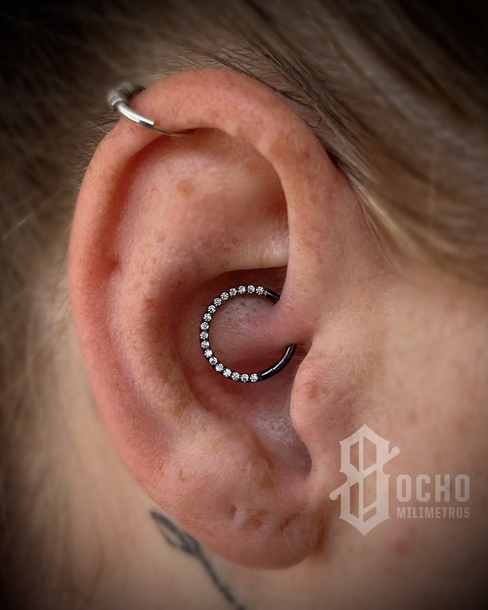 8mmtattoo's tweet photo. Sabes que en 8 Milimetros Tattoo, nuestra mayor preocupación es que tu piercing cicatrice  perfecto?
- Utilizamos titanio grado implante 
- Joyería de rosca interna 
-Técnica estéril (incluidos los guantes)
Aguja americana 
- Revisiones gratuitas. 

#piercing #piercings https://t.co/Eyvo6MKijC