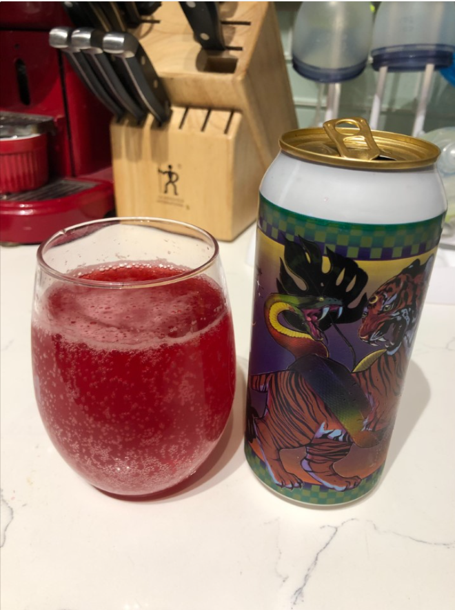 OToolePatrick's tweet photo. My #NewBeersResolution got tuned up a notch when I discovered @gang_mash! 
-From Devastation to Bliss (hearty fruited wheat)
-South Central (pineapple and lime in an IPA?!)
-Sarina Hyena (the right amount of sour &amp; sweet)
-Like Icarus (Refreshing wheat beer)
All amazing.

31 Down https://t.co/3dss55EU6s