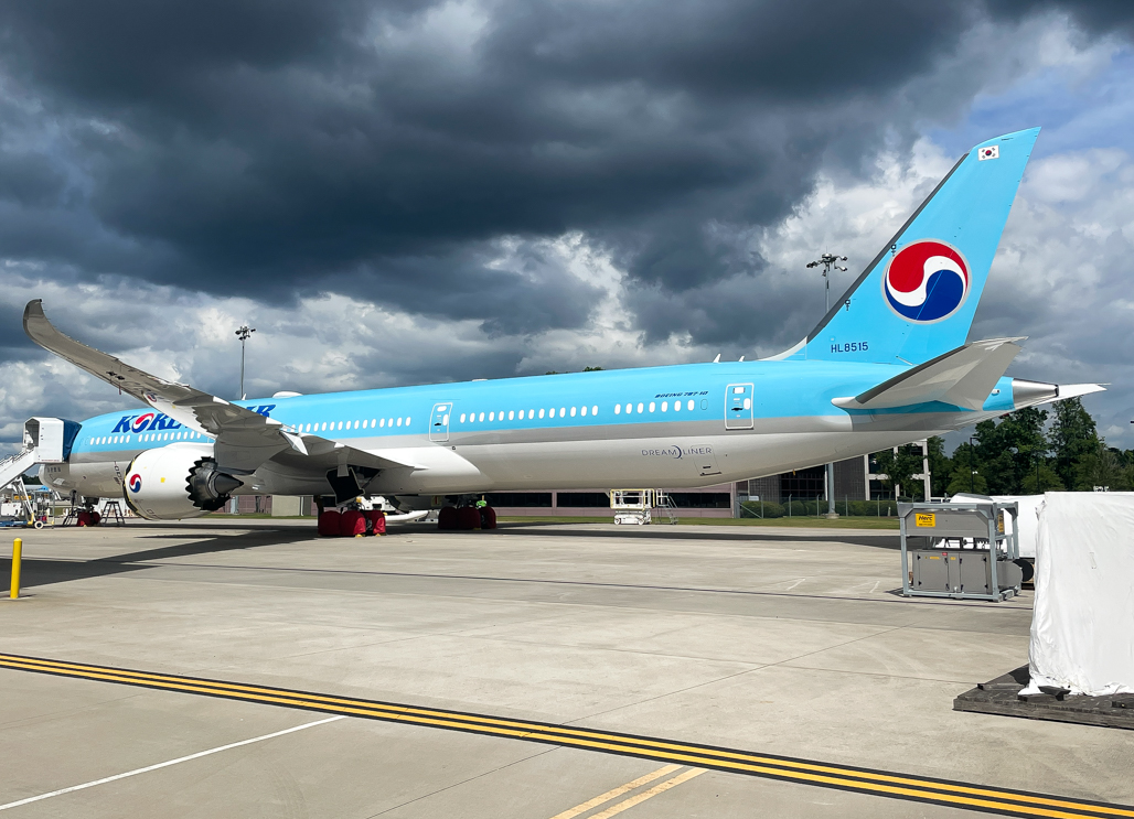 First Boeing 787-10 for Korean Air HL8515 LN1152 on the Boeing SC