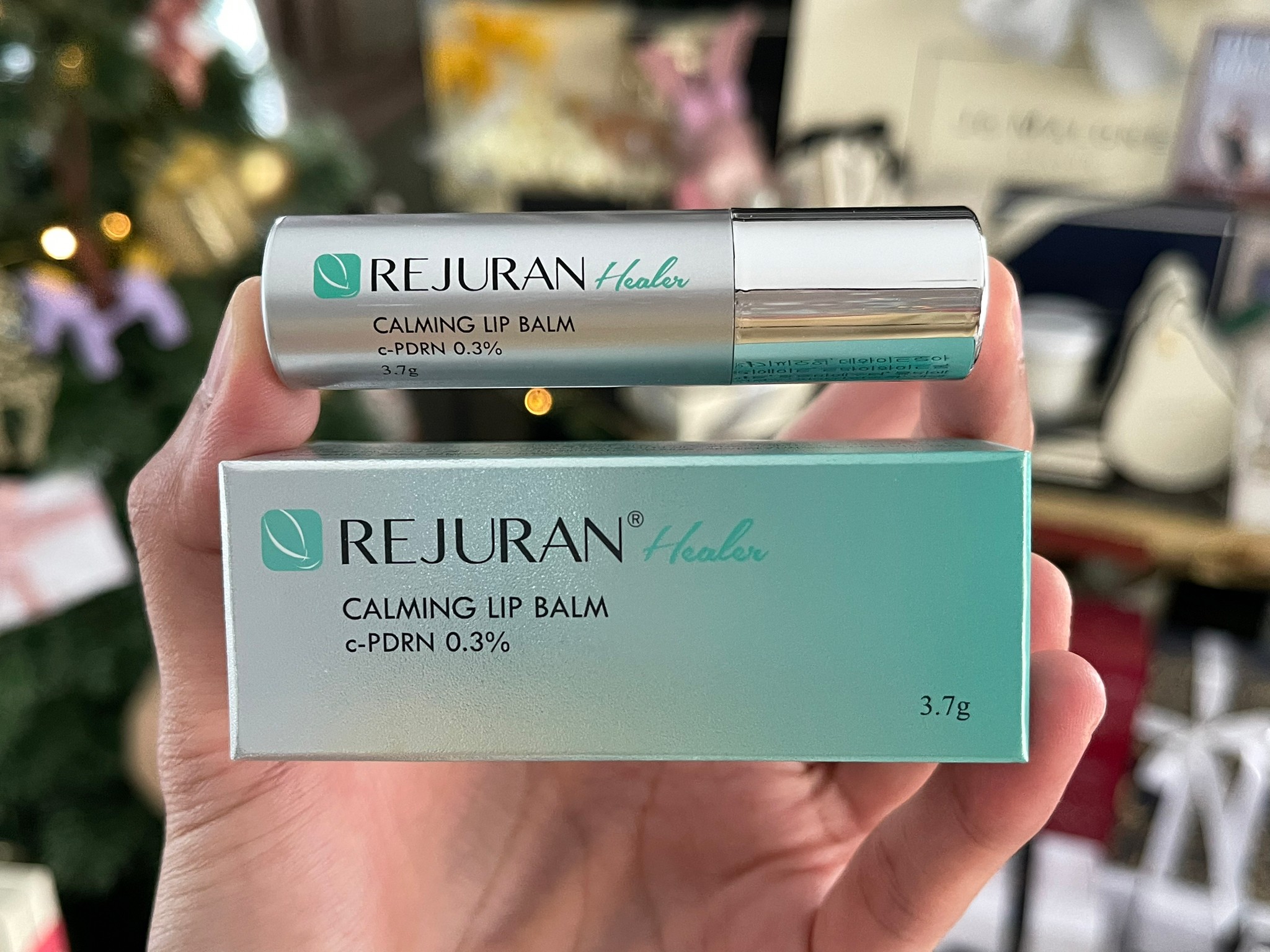 ✧༚ 𝙋𝙒 ไม่สั่งเล่น on Twitter: "❤️‍🔥พร้อมส่ง - REJURAN HEALER CALMING LIP  BALM c-PDRN 0.3% ลิปบาล์มระดับพรีเมียม ให้ความชุ่มชื้นแก่ริมฝีปากที่แห้งแตก  ช่วยปลอบประโลมและปรับสภาพให้เรียบเนียน ให้ผิวแข็งแรง 🛒 550฿ 3.7g #Rejuran  #นัมสต็อค https://t.co ...