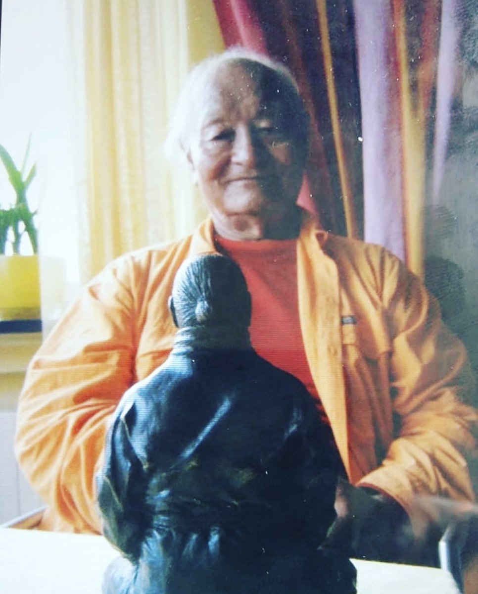 Realization is not knowledge about the universe, but the living experience of the nature of the universe. Until we have such living experience, we remain dependent on examples &subject to their limits.
#NamkhaiNorbu #LamaSuryaDas #Dzogchen #AwakeningtheBuddhaWithin #HowtoHeal