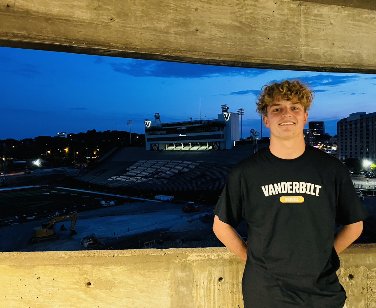 _DillionDay_'s tweet photo. Thank You @VandyFootball and @Coach_Lea for an amazing experience and camp this weekend. Worth the trip from Cali.

Also thank you @coachjoeylynch and @Trenton_Kirklin for elite coaching

Additional thanks to @Coach_Cattrell @coachdoraz @robharley34 @Coach_Kenn @Coach_DGaither https://t.co/e5E9Ug4mX3