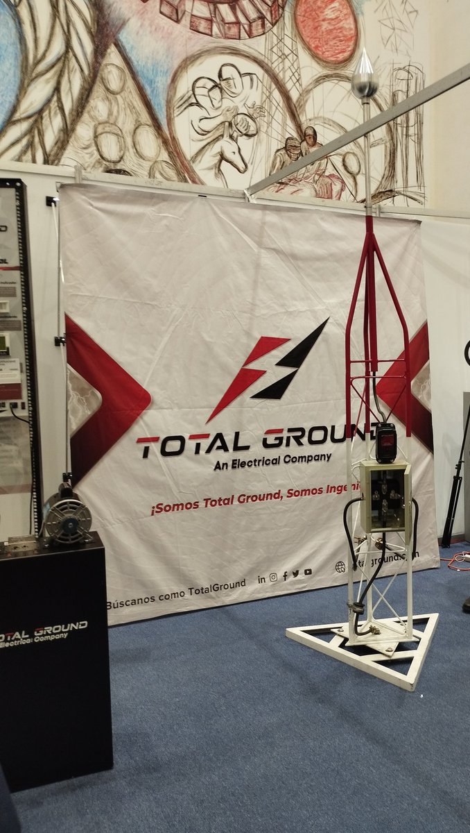 AnalizadorKali's tweet image. Un pararrayos es un sistema de captación que tiene por objeto interceptar la descarga eléctrica atmosférica para conducirla a tierra. ⚡🌩️

#pararrayos