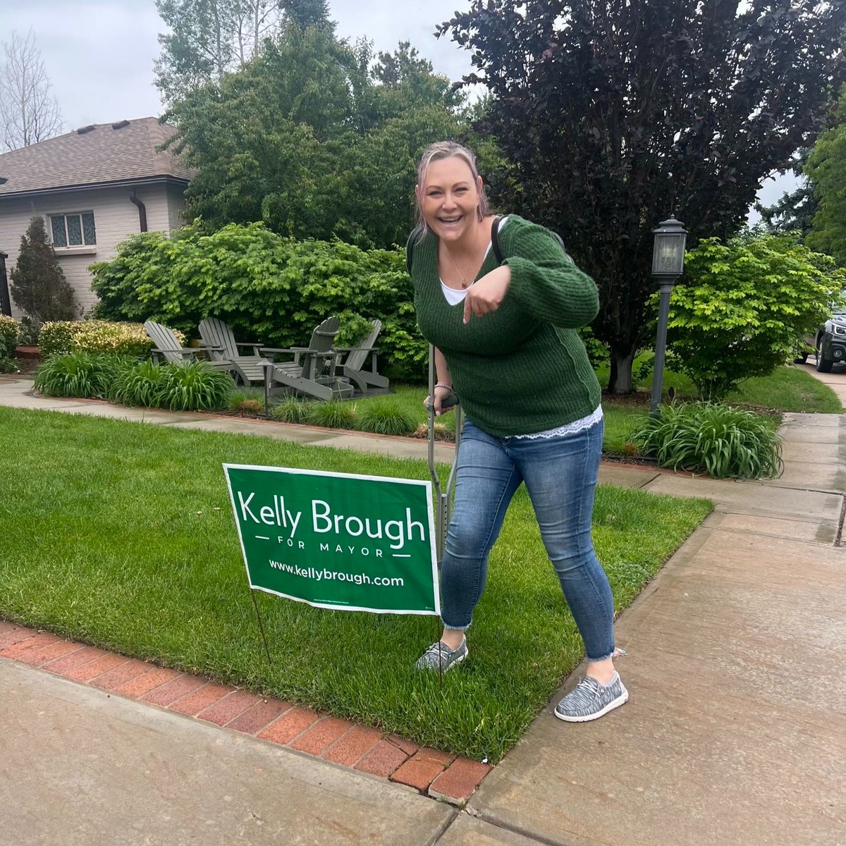 Kelly Brough tweet media